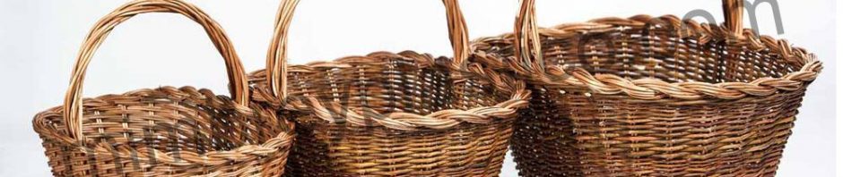 Esta cesta de Caperucita de @cestashome fue diseñada como cesta para setas.  Es una cesta con asa y d…
